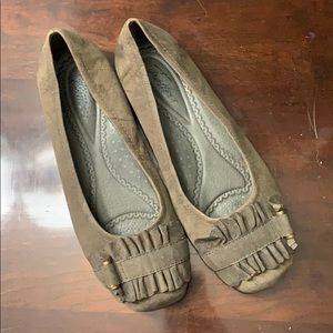 Trotters flats, size 9W